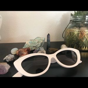 Boutique vintage white cat eye glasses